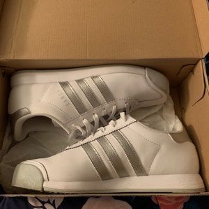 Women’s Adidas Samoa